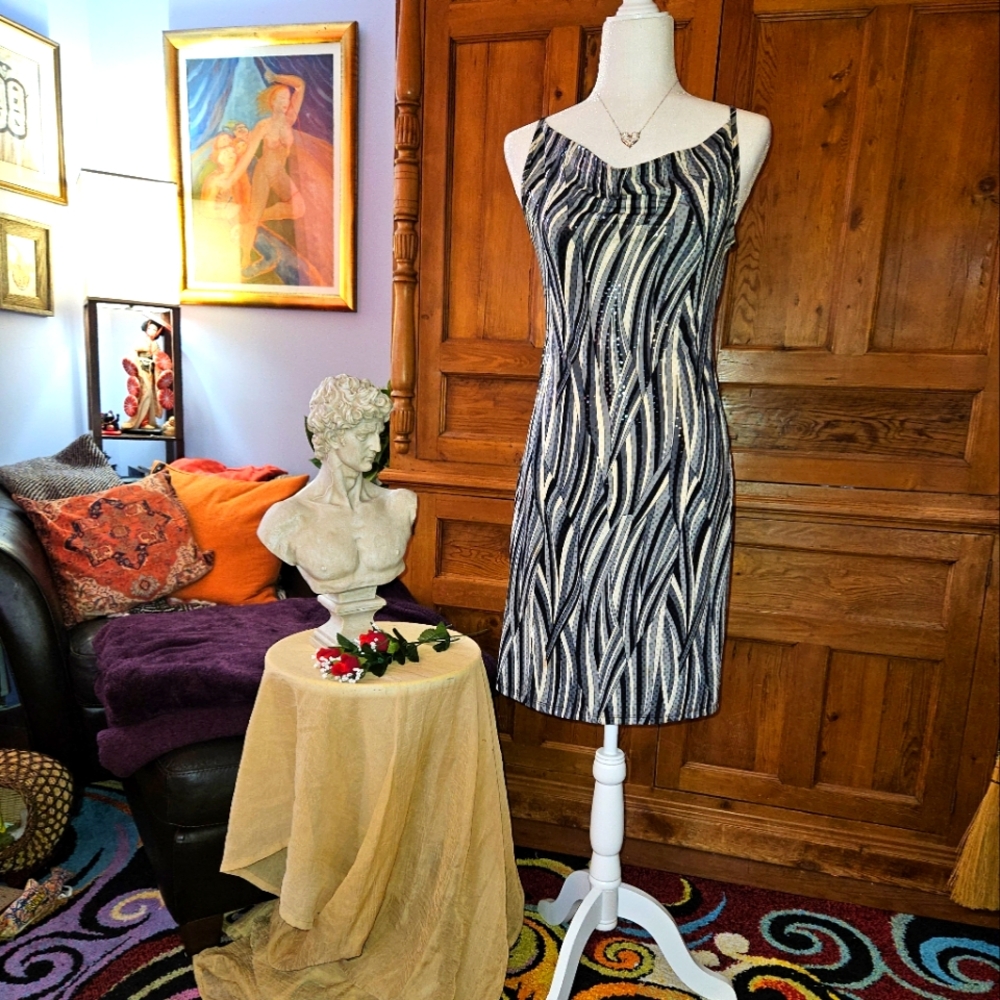 Vintage MANDEE, Black White & Grey Pattern Fitted Dress. Size M